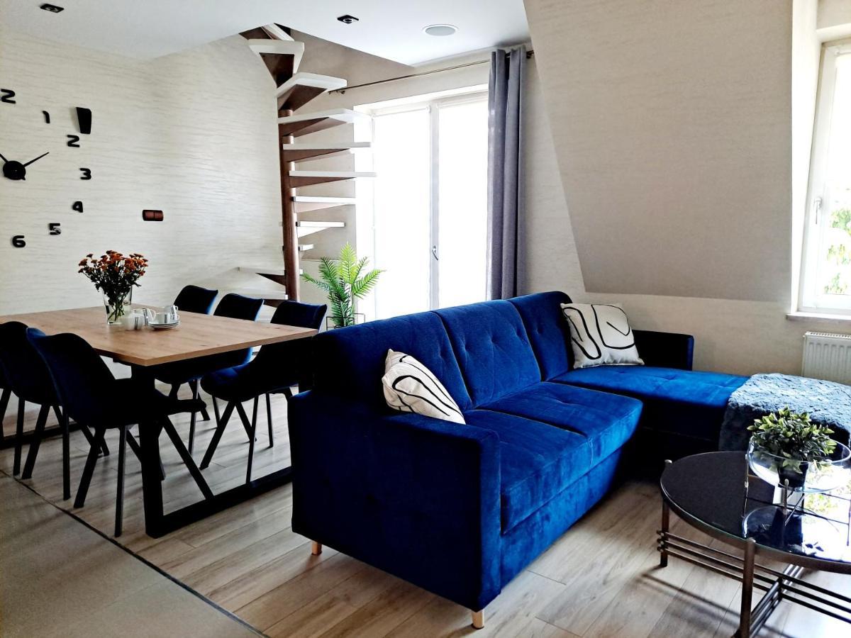 Apartment Oasis *